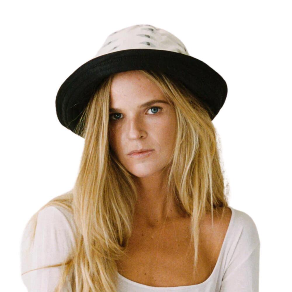 NEW ROMUALDA reversible alga bucket hat in alga